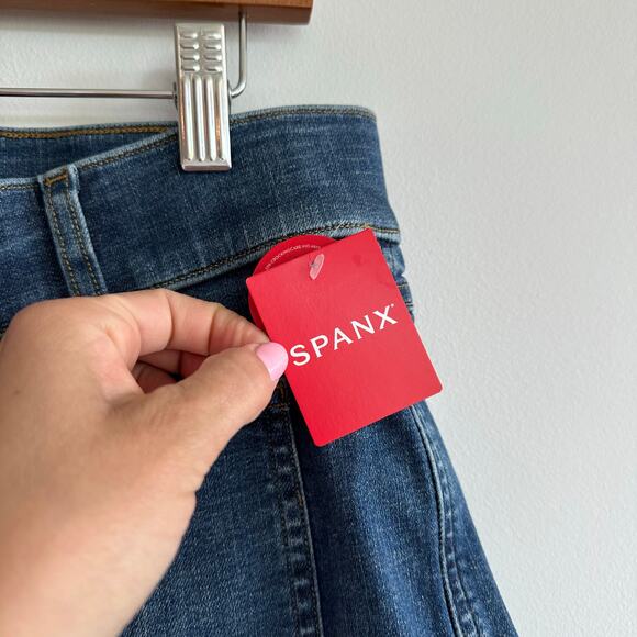 Spanx Denim Patch Pockets High Rise Cropped Wide Leg Jeans Blue XL NWT - Picture 6 of 10